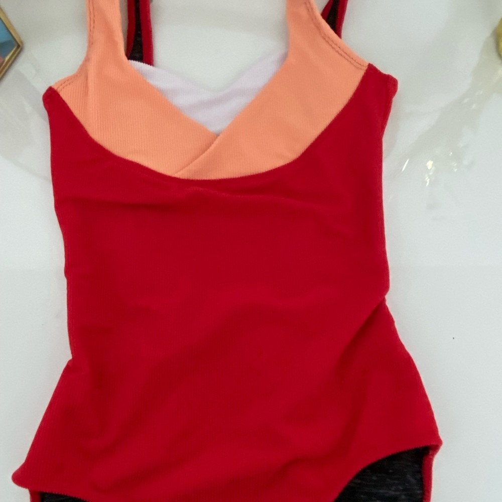 Five dancewear Leo